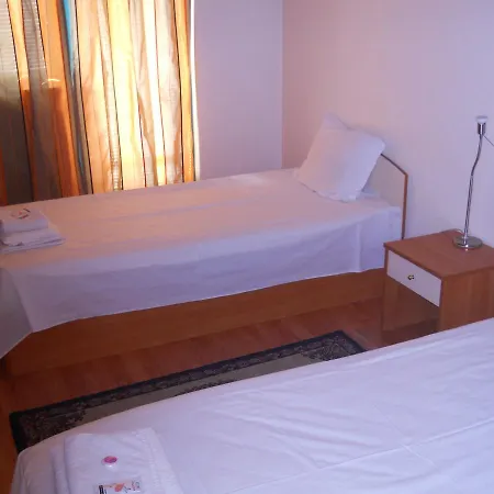 Szálloda Orient 2*